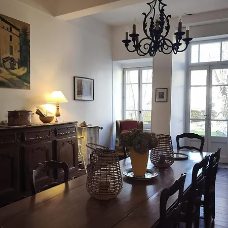 別荘 Authentique Maison De Famille Ariegeoise Saurat